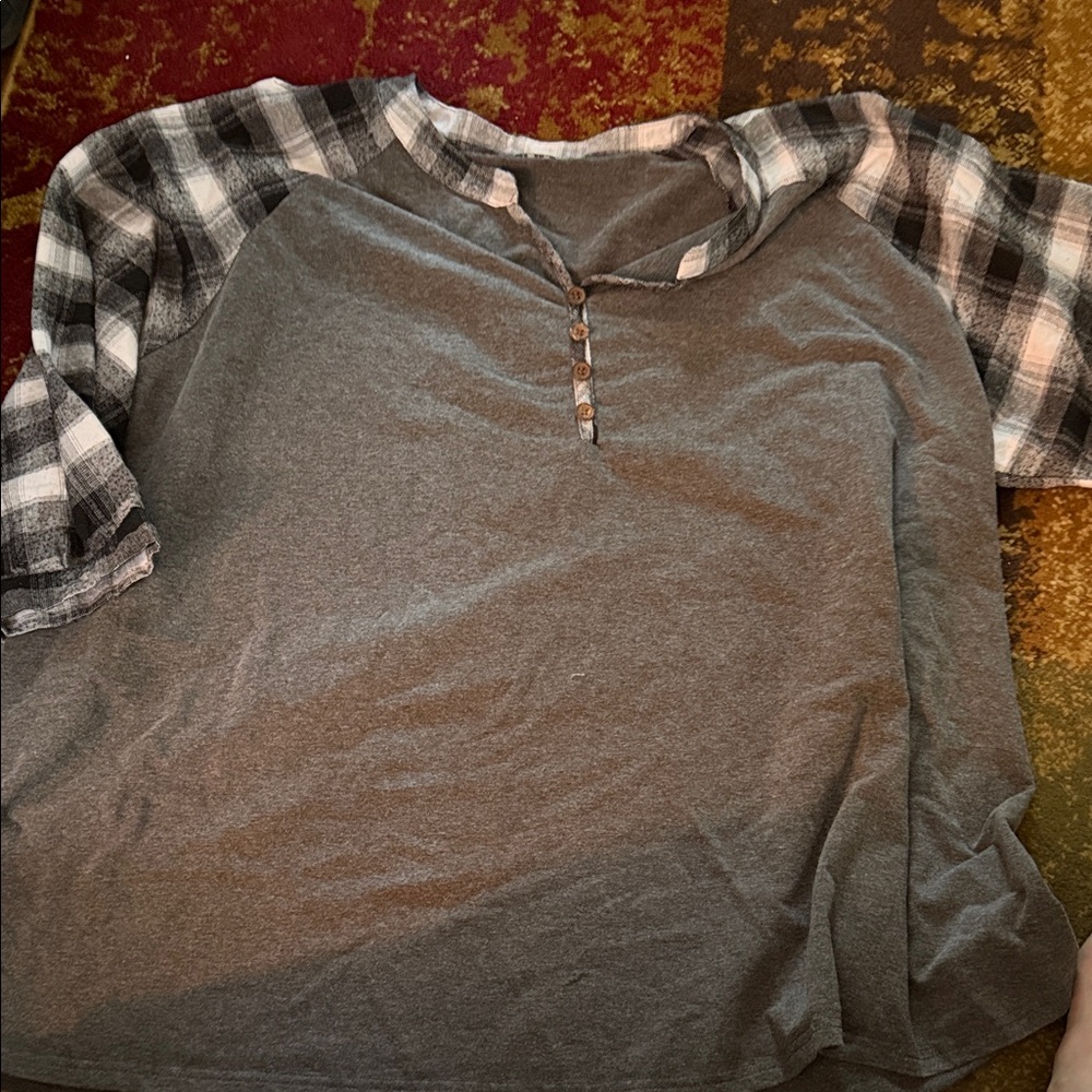 BloomChic Gray Plaid Sleeve Sweatshirt
